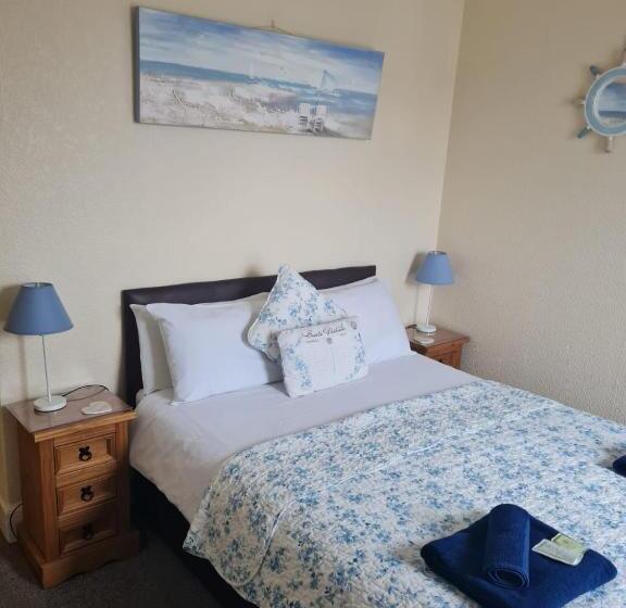 חדר סטנדרט, The Chimes