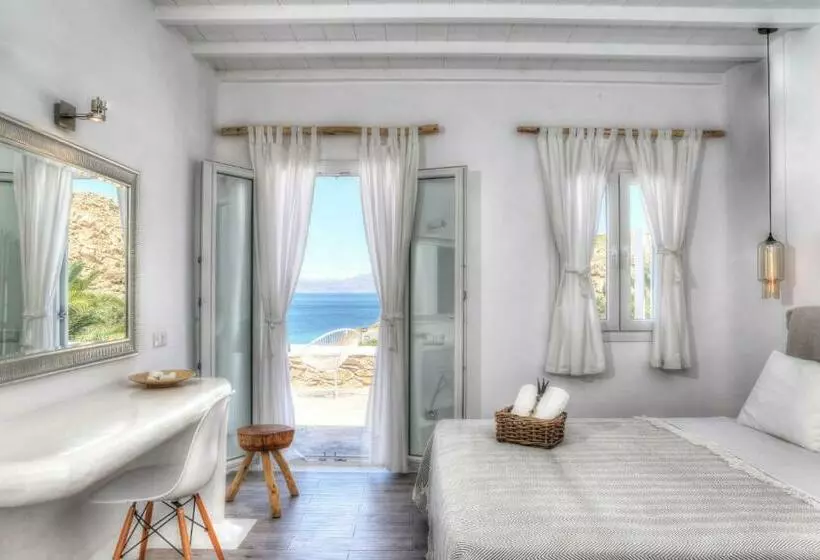 اتاق لوکس با چشم‌انداز دریا, Aelia Mykonos