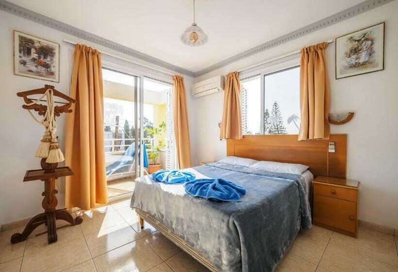 Апартаменты 2 Спальни с Балконом, Apollonia Hotel Apartments