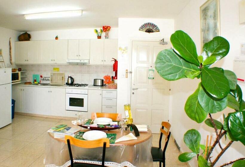 Апартаменты 2 Спальни с Балконом, Apollonia Hotel Apartments