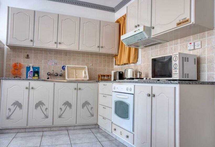 Апартаменты 2 Спальни с Балконом, Apollonia Hotel Apartments