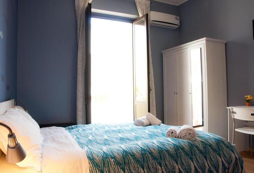 غرفة قياسية رباعية, B&b Miro Centro Catania