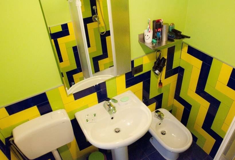 غرفة قياسية رباعية, B&b Miro Centro Catania