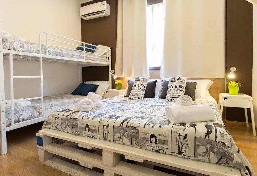 غرفة قياسية رباعية, B&b Miro Centro Catania