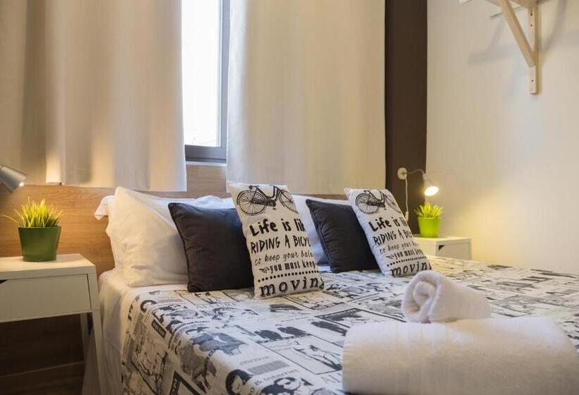 غرفة قياسية رباعية, B&b Miro Centro Catania