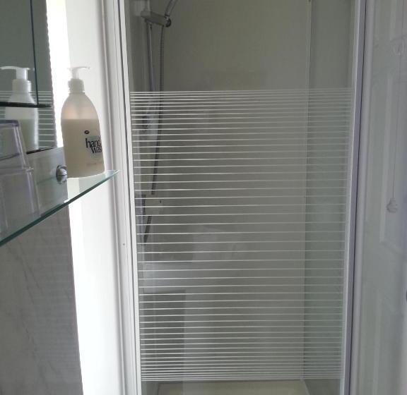 スタンダードトリプルルーム, Invernook