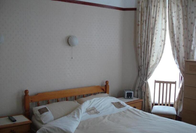 ファミリールーム, Invernook