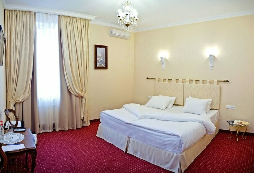 اتاق راحتی, Bristol