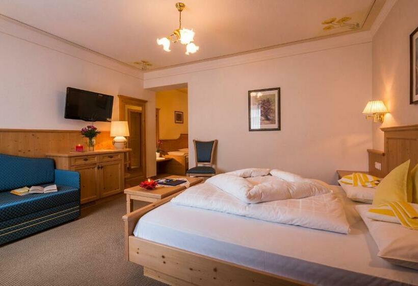 4인용 스탠다드 룸, Dolomites Wellness Hotel Savoy