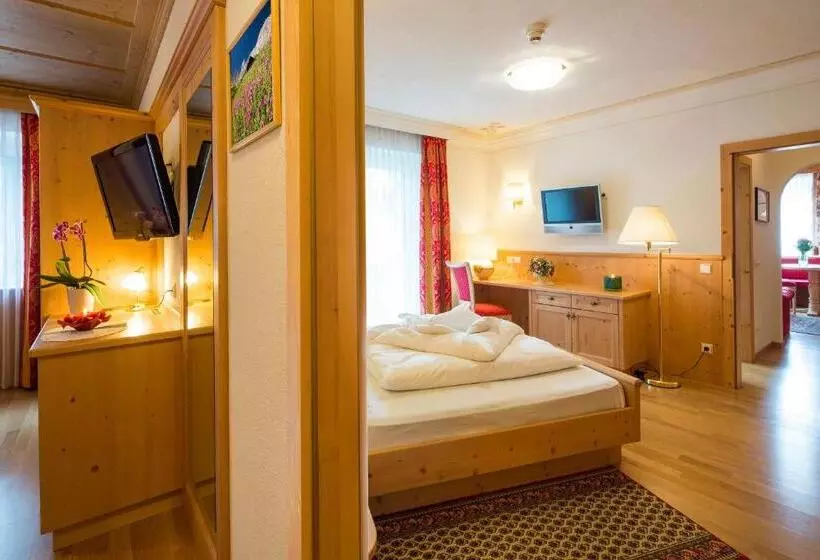 Standard-huone, Dolomites Wellness Hotel Savoy