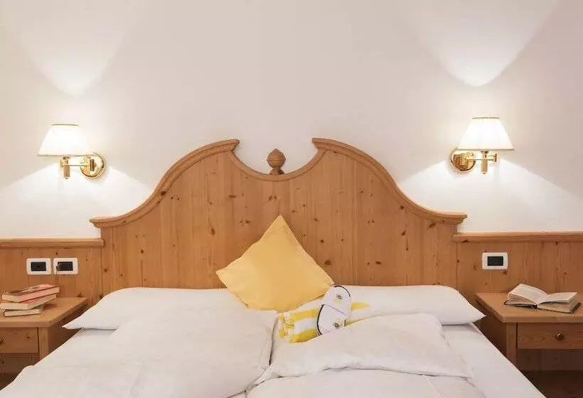 Standard-huone, Dolomites Wellness Hotel Savoy