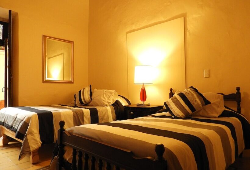 اتاق استاندارد, El Viejo Zaguan By Lunian