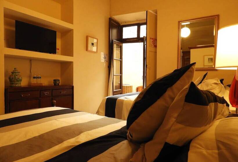 اتاق استاندارد, El Viejo Zaguan By Lunian