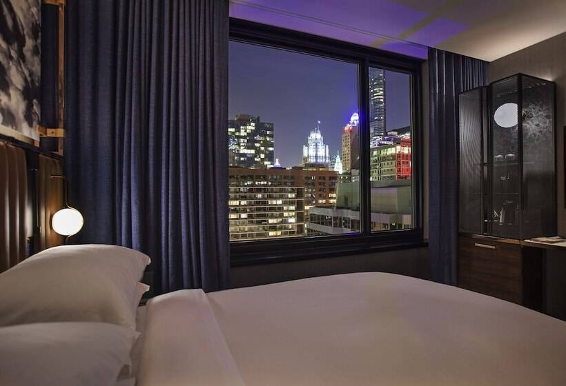 غرفه قياسيه سريرين مزدوجين, Emc2, Autograph Collection