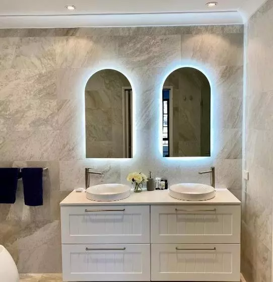 سوئیت با بالکن, Ganesha Wellness Spa