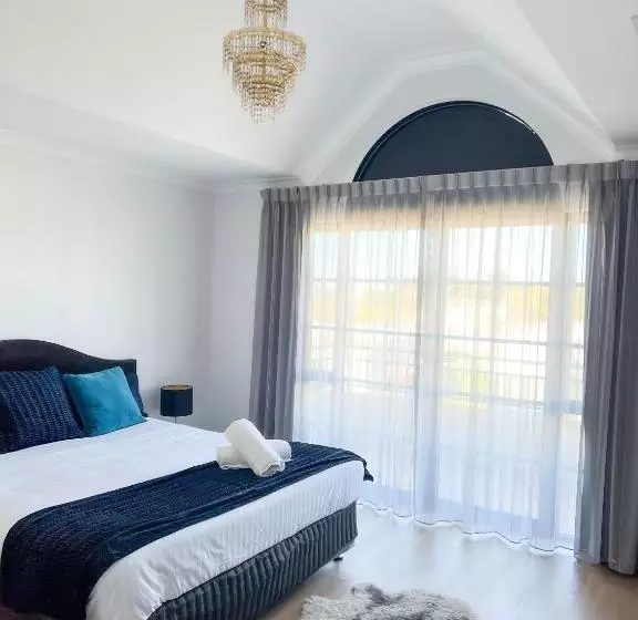 سوئیت با بالکن, Ganesha Wellness Spa