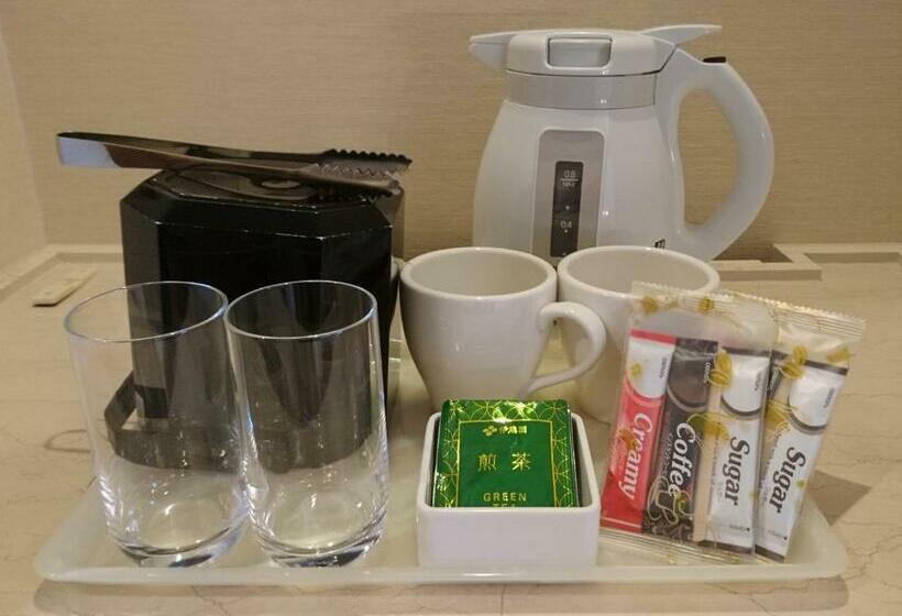 חדר בסיסי מיטה זוגית, Kkr  Umeda