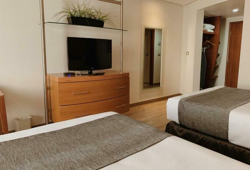 Номер Стандарт 2 Двуспальные Кровати, Mercury Inn