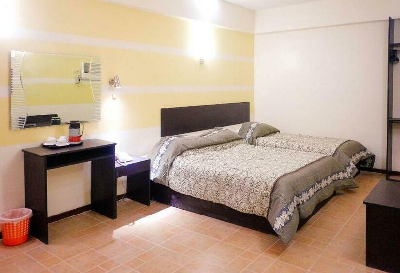 חדר דלוקס לשלושה, Metro Park Hotel Mandaue