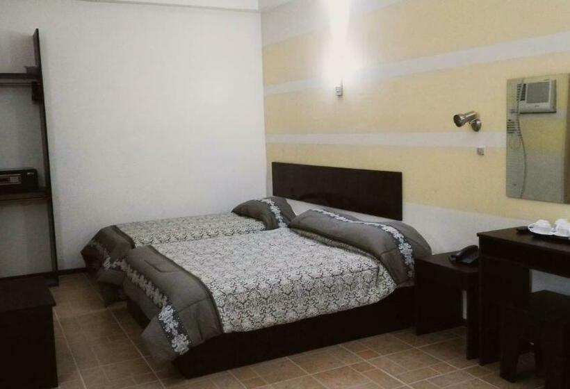 Трехместный Номер Deluxe, Metro Park Hotel Mandaue