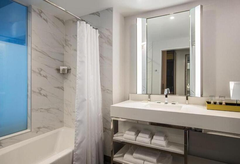 Номер Стандарт 2 Двуспальные Кровати, Renaissance Atlanta Airport Gateway