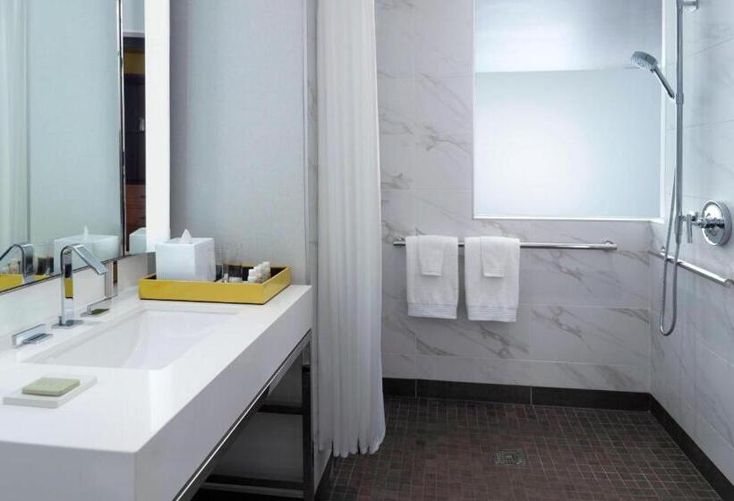 Номер Deluxe Адаптированный для Инвалидов, Renaissance Atlanta Airport Gateway