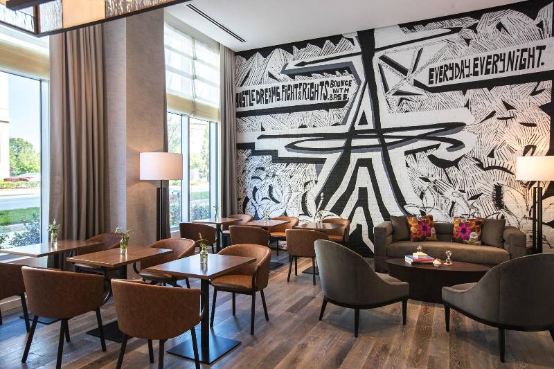 Номер Клуб Кровать Кинг, Renaissance Atlanta Airport Gateway