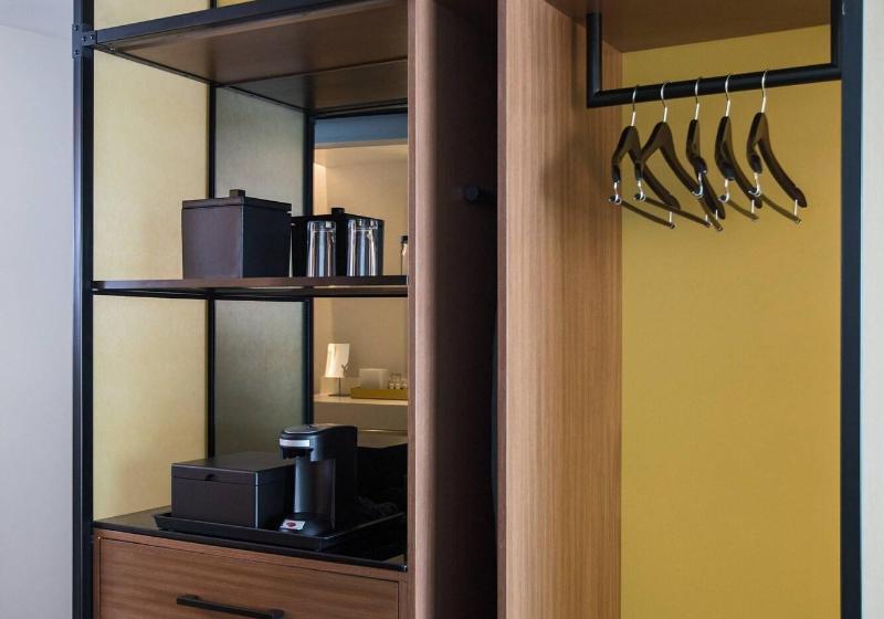 Номер Клуб, Renaissance Atlanta Airport Gateway