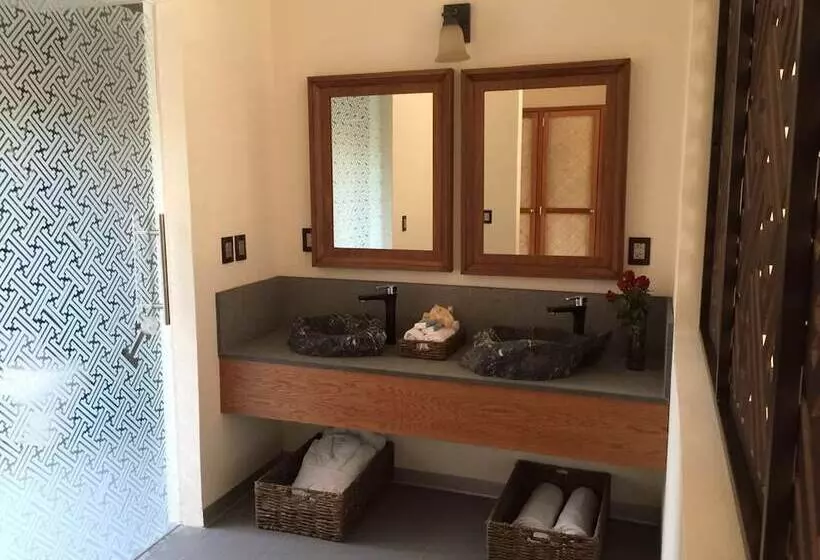 Standard Room 2 Double Beds, Soul Spring Sanctuary