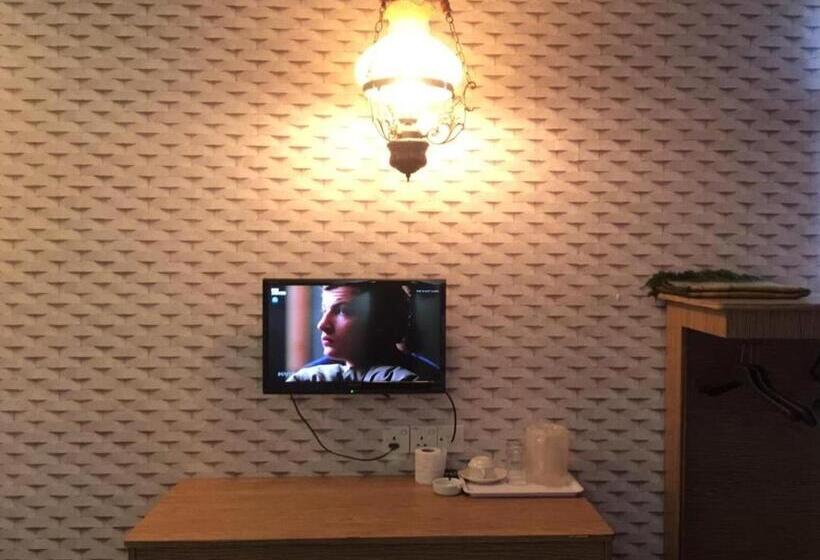 标准三人间, Sri Sutra Pj 222