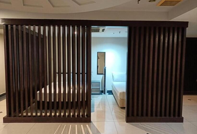 家庭间, Sri Sutra Pj 222