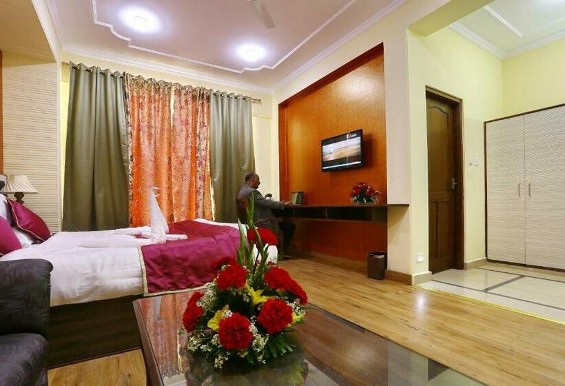 수피리어 룸, The Grand Mamta