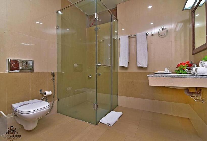 디럭스 스위트, The Grand Mamta