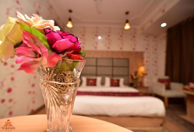 디럭스 스위트, The Grand Mamta