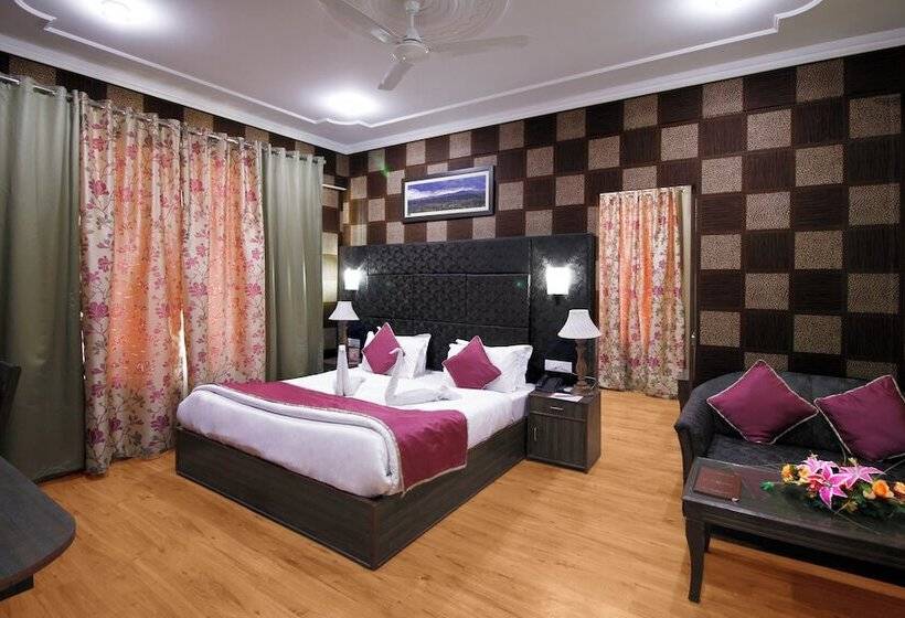 패밀리 스위트, The Grand Mamta