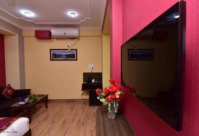 디럭스 룸, The Grand Mamta