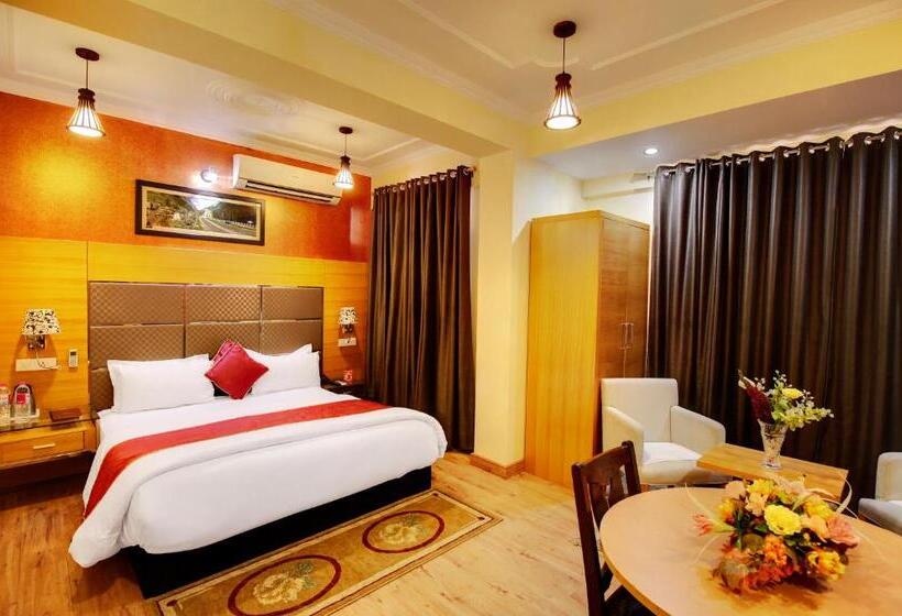 디럭스 룸, The Grand Mamta