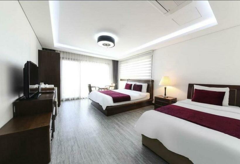 Номер Deluxe, The Seri Resort