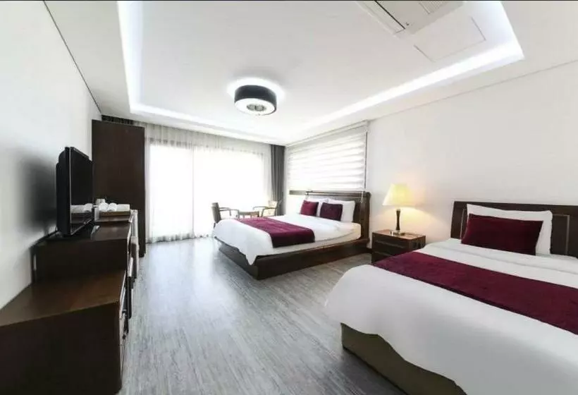 デラックスルーム, The Seri Resort