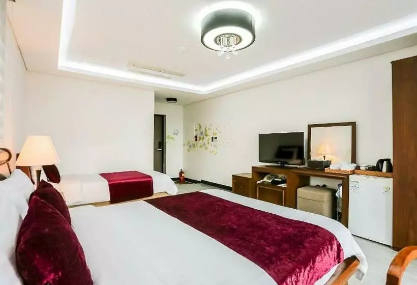 デラックスルーム, The Seri Resort