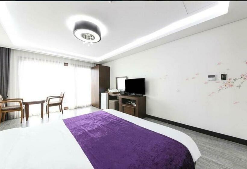 Люкс Повышенной Комфортности, The Seri Resort
