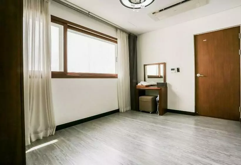 スーペリアースイート, The Seri Resort