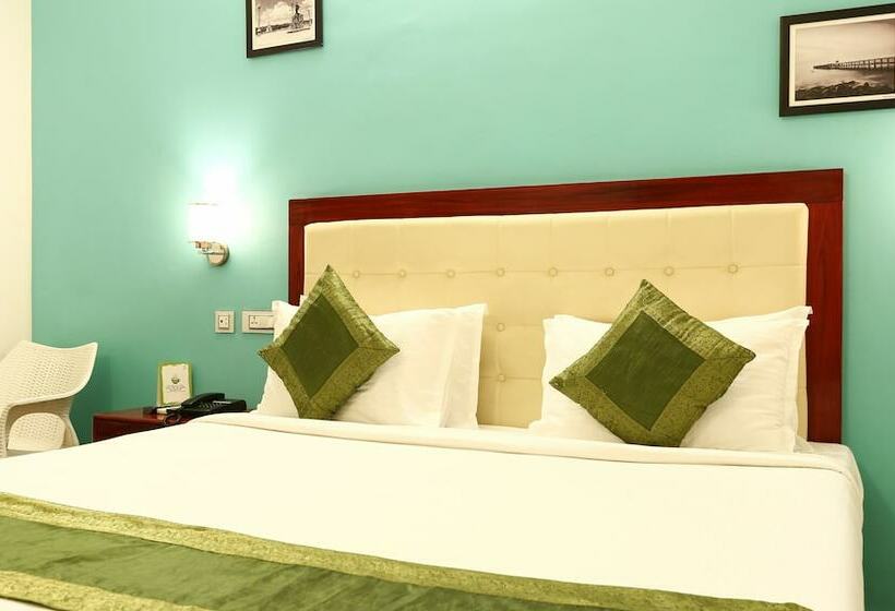 스탠다드 룸, Treebo Grace Inn, 3 Min Walk From Promenade Beach