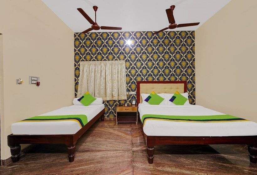 디럭스 룸, Treebo Grace Inn, 3 Min Walk From Promenade Beach