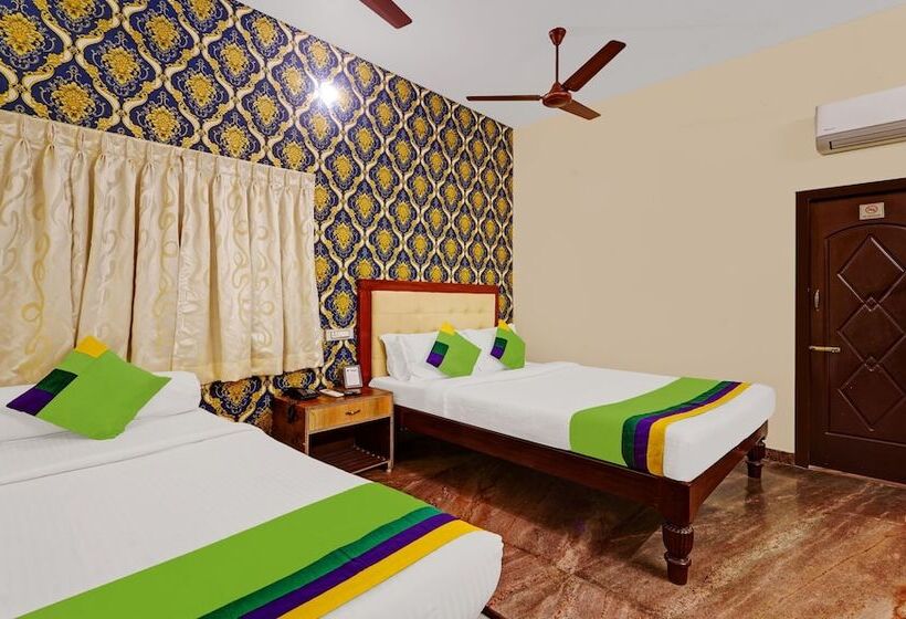 اتاق لوکس, Treebo Grace Inn, 3 Min Walk From Promenade Beach