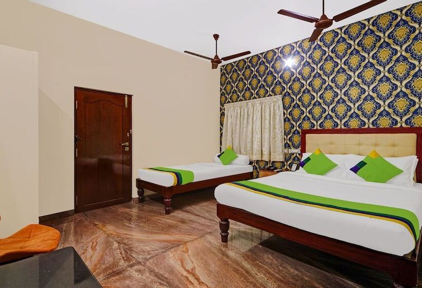 디럭스 룸, Treebo Grace Inn, 3 Min Walk From Promenade Beach