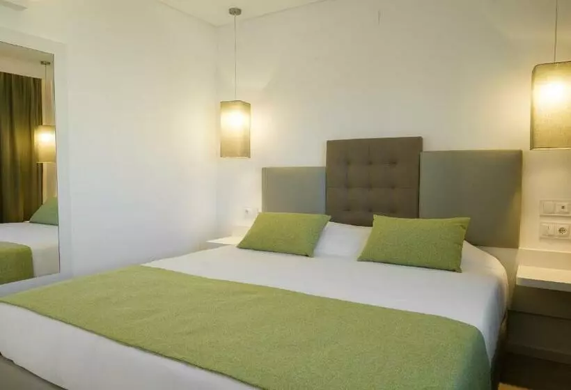 1 Bedroom Deluxe Apartment Sea View, 3hb Falesia Garden