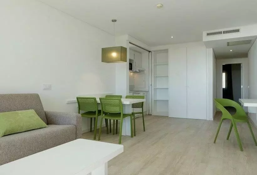 1 Bedroom Deluxe Apartment Sea View, 3hb Falesia Garden