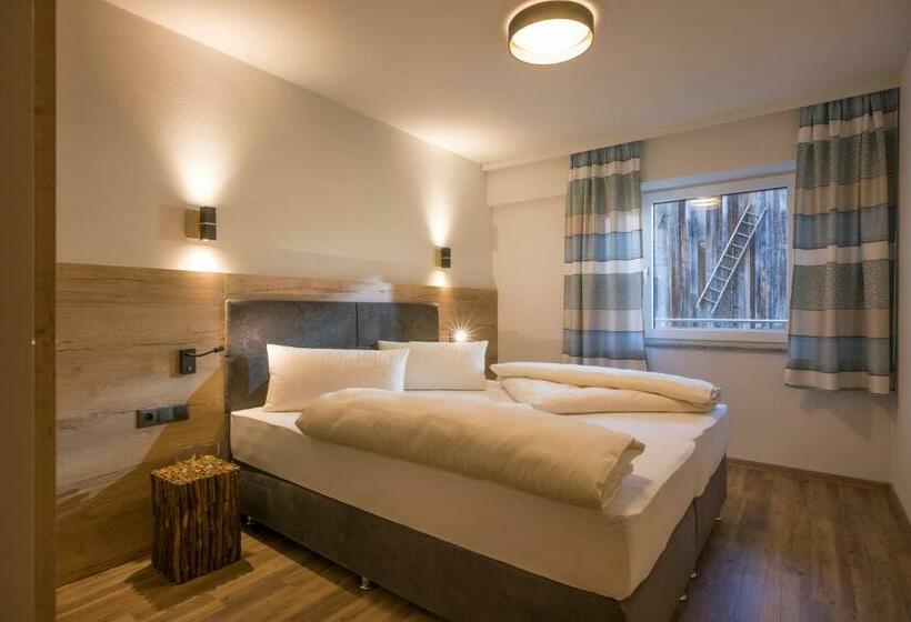 דירה בת חדר שינה 1 עם מרפסת, Aparthotel Alptirol