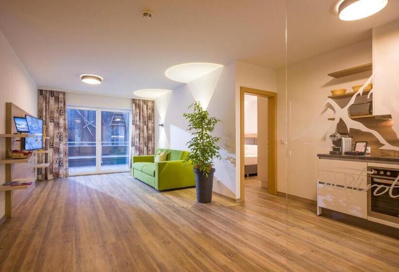Апартаменты 2 Спальни, Aparthotel Alptirol